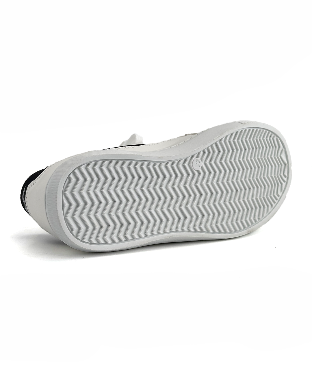 Minimalist Court Sneakers - SASA SD1074